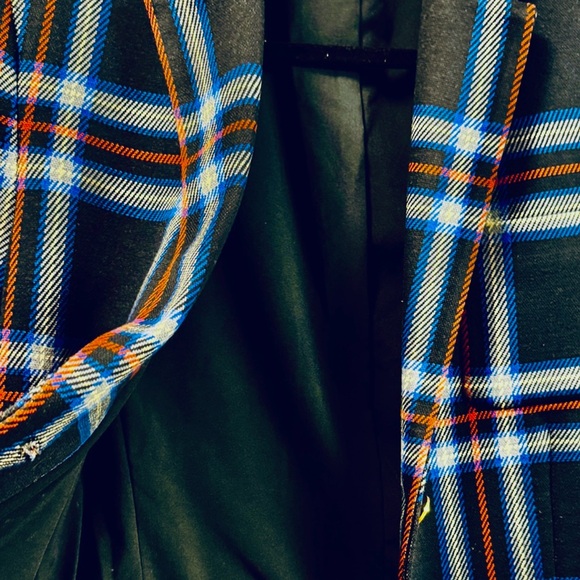 Lauren Ralph Lauren Blue and Red Blazer with Notched Lapels - Picture 3 of 6